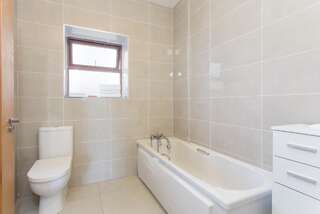 Дома для отпуска Garryvoe Beach Homes Гарривоу 1 Bed Luxury Beach Home - Boat House-4